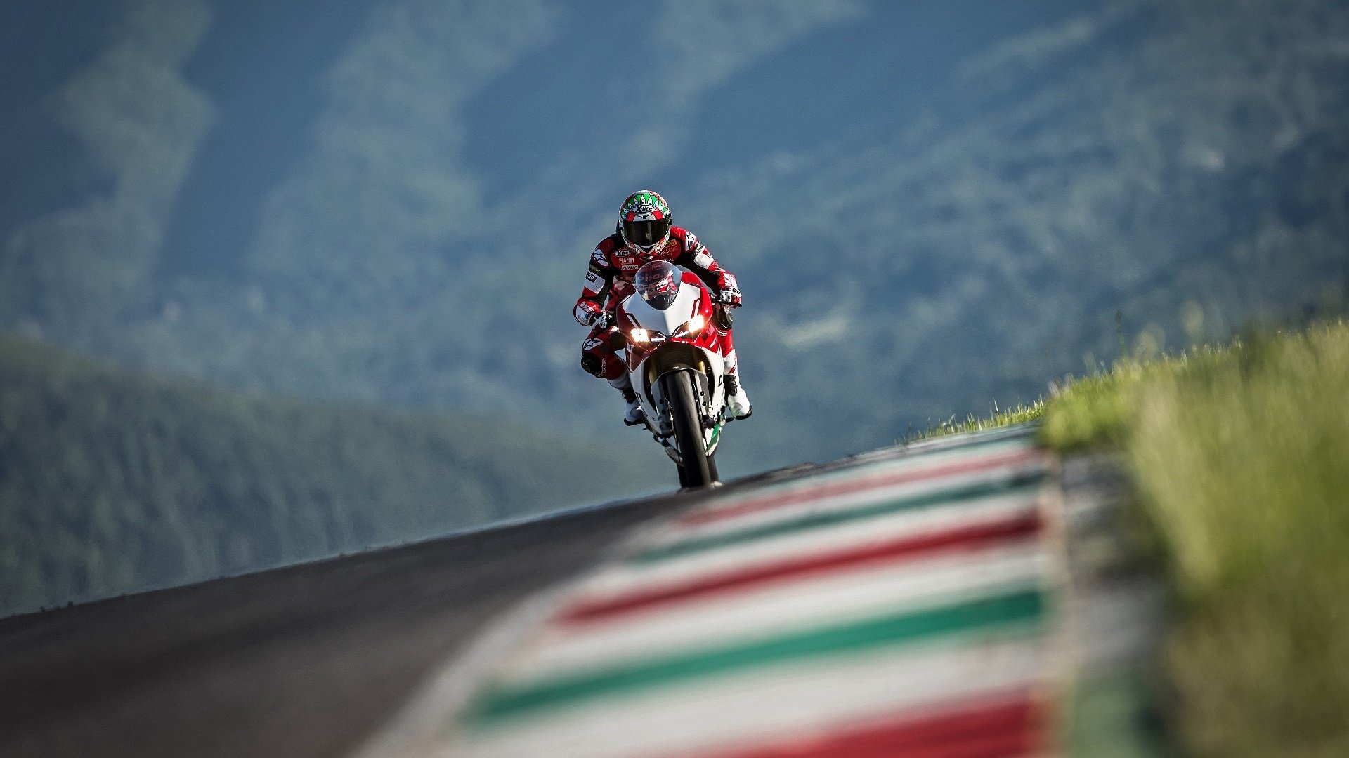 世界杯半决赛魔幻之夜!摩洛哥C罗绝杀意大利,爆冷晋级决赛